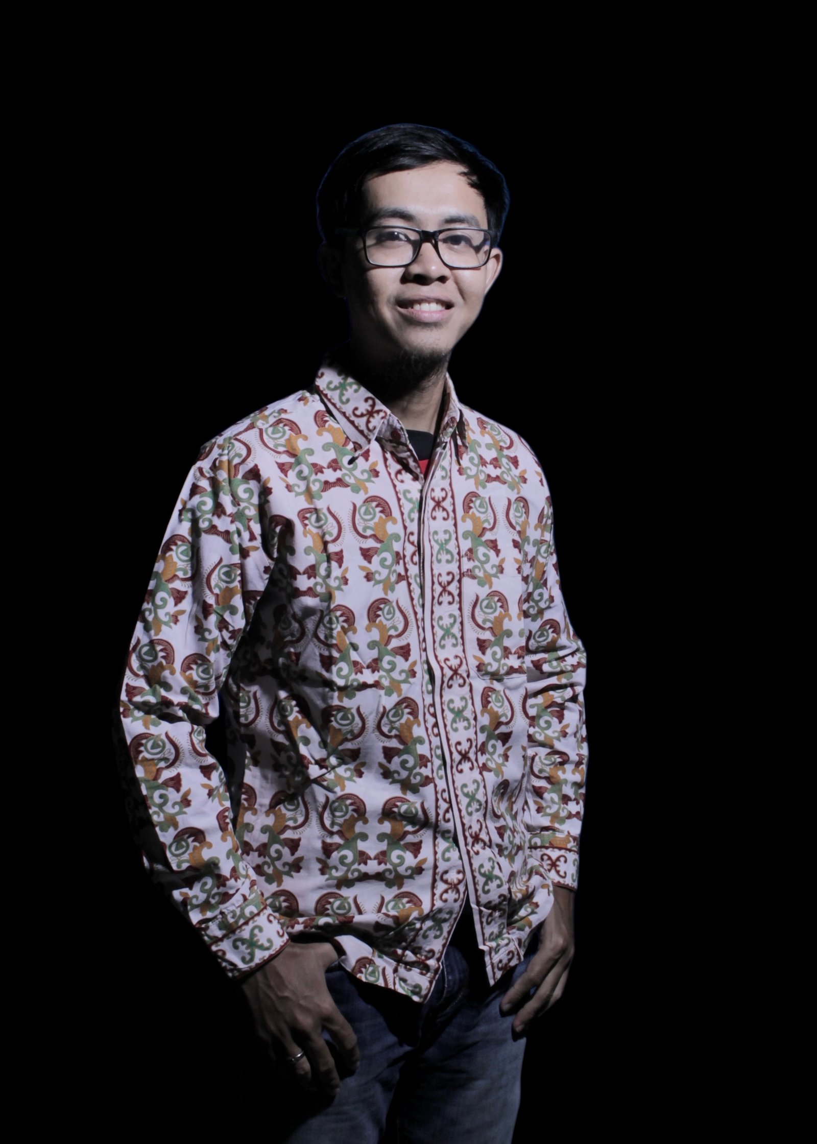 Shihab Qurtuby, S.Tr.TLM